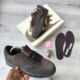 TRAVIS SCOTT x JORDAN 1 LOW RETRO OG “VELVET BROWN”